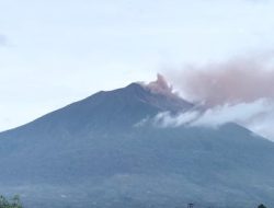 Gunung Kerinci Kembali Erupsi, Lemparkan Abu Vulkanik Setinggi 200 Meter