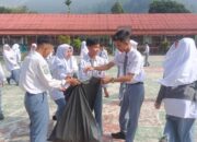 SMAN 3 Lakukan Aksi Nyata Peduli Sampah, Peduli Sesama