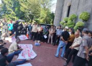 Rektor Unand Zolim, Tulis Tendik Honorer Yang Selalu Dijanji-Janjikan