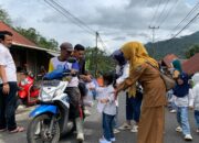 TPA Permata Ibu Berbagi Takjil dan Sembako di Bulan Ramadan