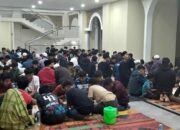 Iktikaf Malam ke-29, Wawako Allex Berbaur dengan Ratusan Jemaah