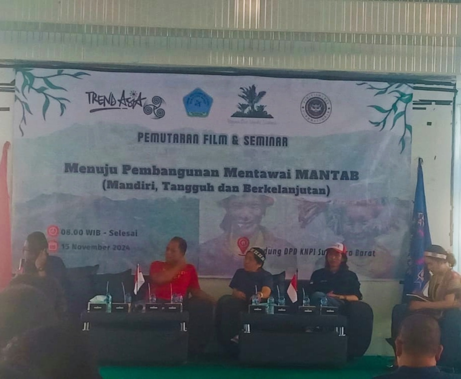 Diskusi yang diadakan Formma Sumbar di gedung KNPI Padang.
