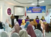 Cegah Stunting, Wawako Allex Saputra Serahkan Susu PKMK untuk 32 Balita