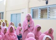 Ngaji Literasi Bersama Kang Maman Tingkatkan Semangat Menulis Santri Diniyyah Puteri