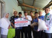 Bukti Kepedulian, Wali Kota Hendri Salurkan Bantuan bagi Lansia dan Penyandang Disabilitas