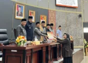DPRD Padang Gelar Rapat Paripurna Penyampaian Pendapat Akhir Fraksi Tentang Ranperda Penyelenggaraan Pangan