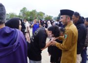 Disambut Haru Keluarga, Peserta Mudik Gratis Padang Panjang Tiba Usai Perjalanan Panjang