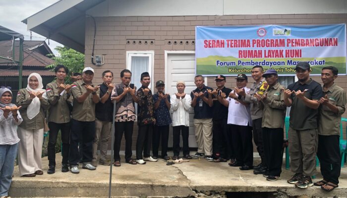 Harapan Baru dari Limau Manis: Mulyadi Terima Kunci Rumah Usai 15 Tahun Tinggal di Pondok Sawah