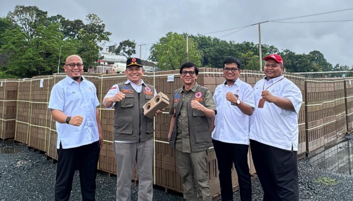 Kunjungi Rumah Contoh, BNPB Nilai Sepablock Cocok untuk Huntap Berkelanjutan