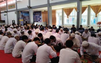 Rutan Padang Panjang Rayakan Iduladha dengan Tradisi Makan Bajamba Bersama Wargabinaan