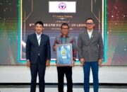 Konsisten Peduli Masyarakat dan Lingkungan, PT Semen Padang Diganjar Indonesia CSR Brand Equity Awards