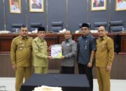 Paripurna Pandangan Fraksi DPRD Padang Terhadap Ranperda LKPD TA 2025, Perubahan Propemperda, dan PKUA dan PPAS TA 2026