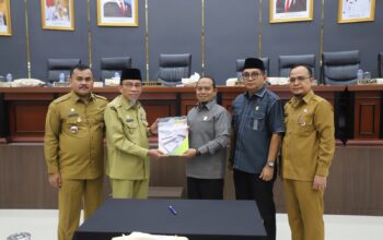 Paripurna Pandangan Fraksi DPRD Padang Terhadap Ranperda LKPD TA 2025, Perubahan Propemperda, dan PKUA dan PPAS TA 2026