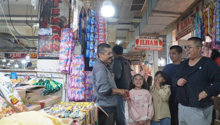 Pemko Padang Panjang Ajak Pedagang Bangun Budaya Bersih di Pasar Pusat
