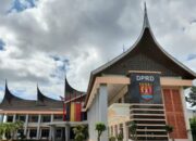 Mobil Dinas Ketua DPRD Agam Disorot, Ada Salah Apa ?