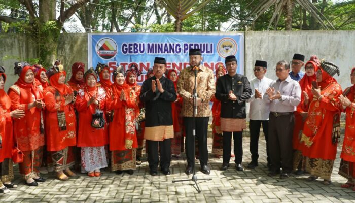 Wali Kota Padang Fadly Amran: Semangat Gotong Royong Minang Wujud Nyata Kepedulian untuk Korban Gempa NTT