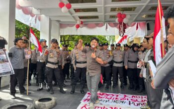 Geruduk Disdik Sumbar, Gerakan Masyarakat Muda Desak Transparansi Teacher Summit dan Copot Kadisdik