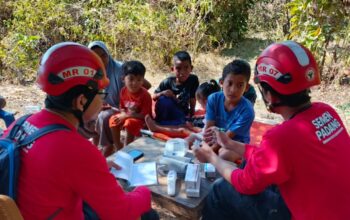 Semen Padang Peduli Lakukan Pemeriksaan Kesehatan Warga Terdampak Gempa Manggarai Timur