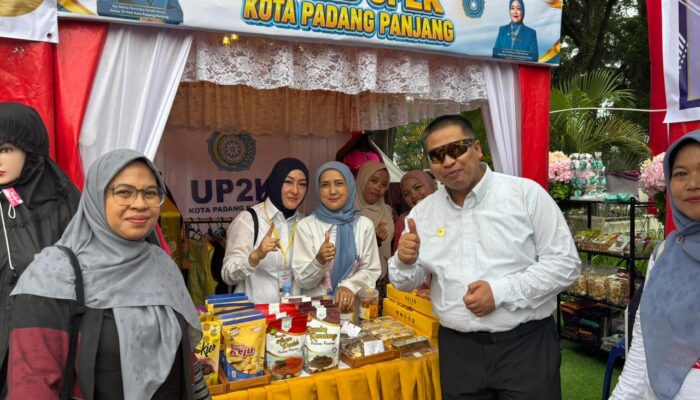 Bukan Sekadar Pameran, Wako Hendri Ajak Pengunjung Jambore Belanja Produk Padang Panjang