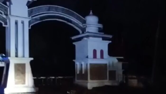 Malam Mencekam di Solok! Galodo Bawa Tanah, Pasir dan Kayu, Warga Dua Perumahan Mengungsi