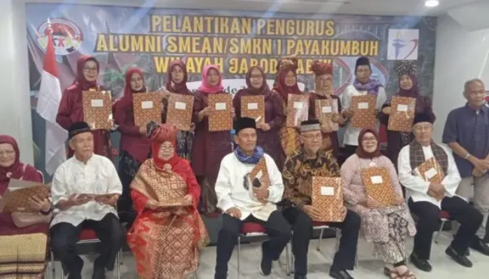 Yulizar Yusuf Dorong Alumni SMEA/SMKN Payakumbuh di Perantauan Perkuat Silaturahmi dan Kepedulian