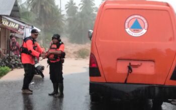 Sungai Lubuk Minturun Meluap! Permukiman Kampung Apa Terendam, BPBD Padang Turunkan Tim Evakuasi