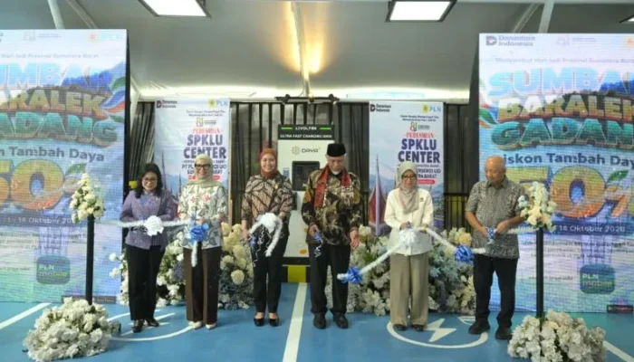 Perkuat Komitmen Green Province, SPKLU Center Pertama Sumbar Diresmikan